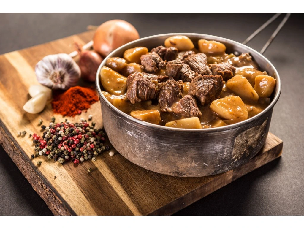 Pro-Ration Main Meal - Ready-To-Eat - Beef goulash with boiled potatoes