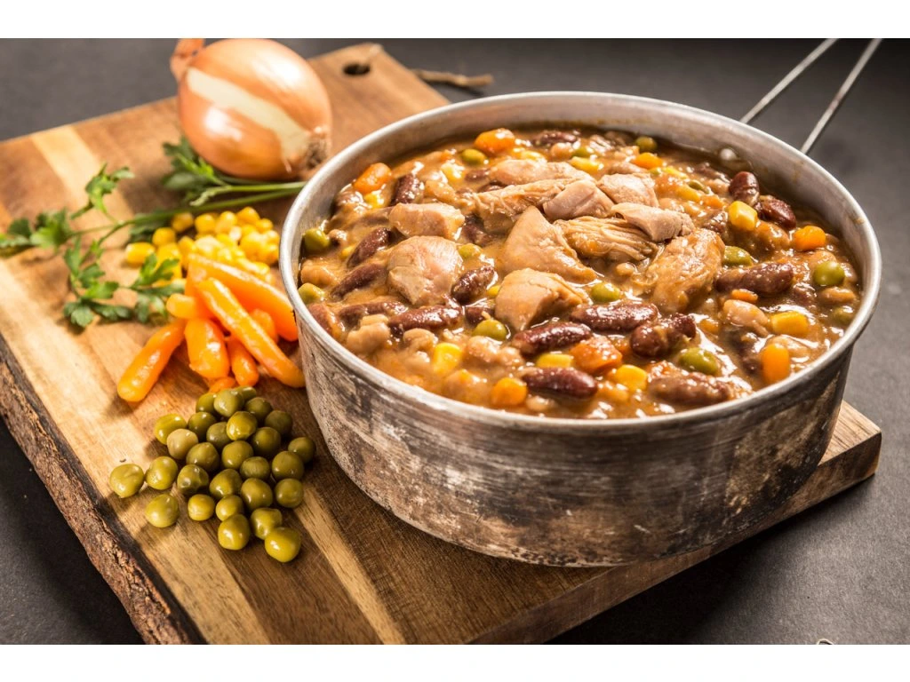 Pro-Ration Main Meal - Ready-To-Eat - Chicken with beans and vegetables