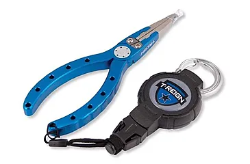 T-Reign Fishing Pliers w/Rectractable Gear Tether(carabiner) T-Reign Fishing Pliers w/Rectractable Gear Tether(carabiner)